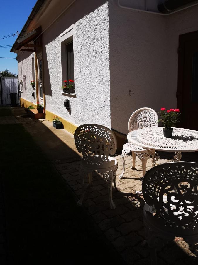 Lehel Apartman Keszthely Esterno foto