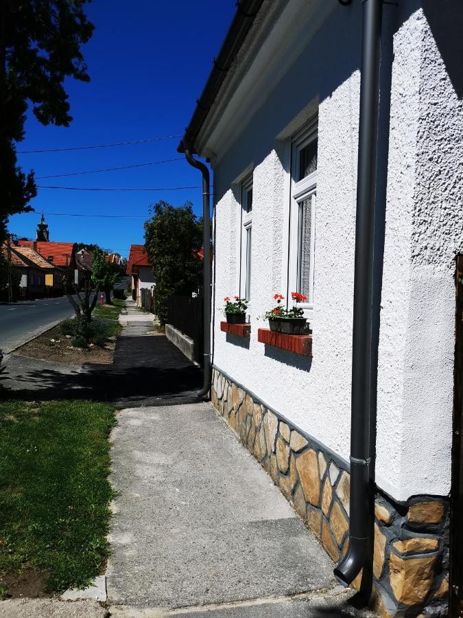 Lehel Apartman Keszthely Esterno foto